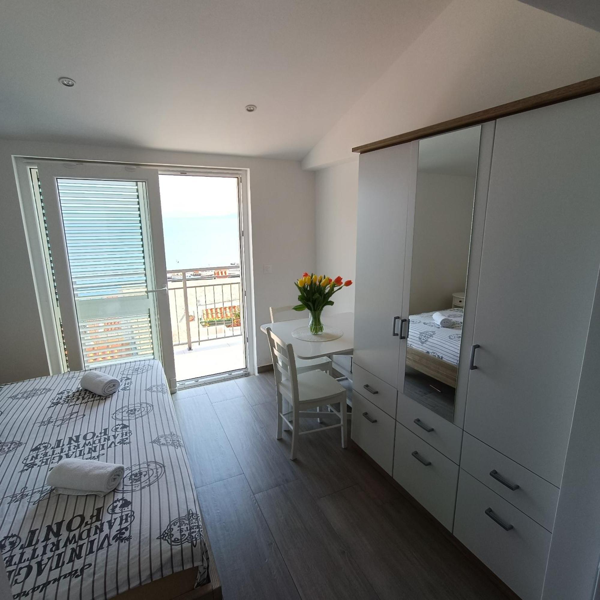 Apartmani Kristijan Igrane Exterior foto